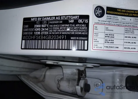 2016 Mercedes-Benz E 350 z USA, uszkodzony, nr VIN WDDHF5KB4GB203491